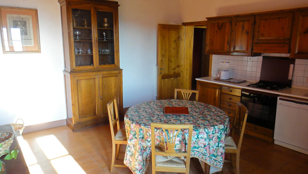 Вилла Tenuta Di Colle Alberti Agriturismo Черрето-Гвиди Номер фото